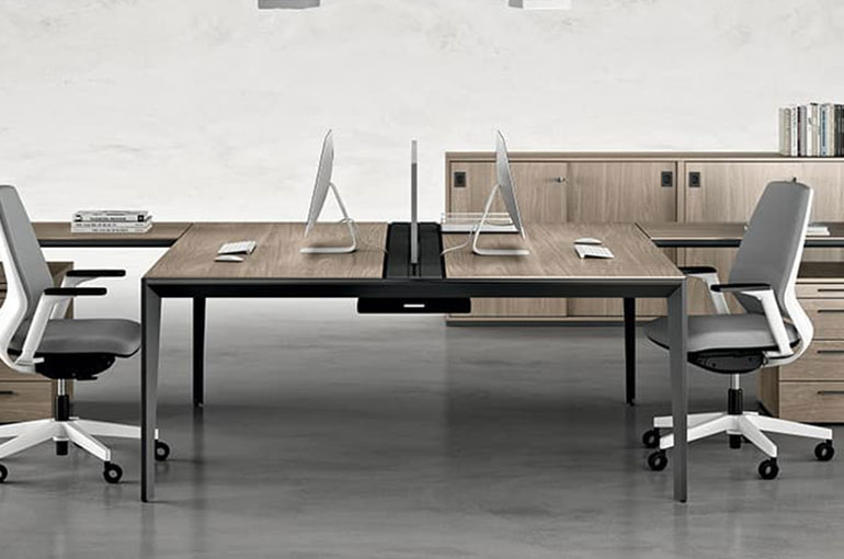 bureau plateau bois pieds metallique