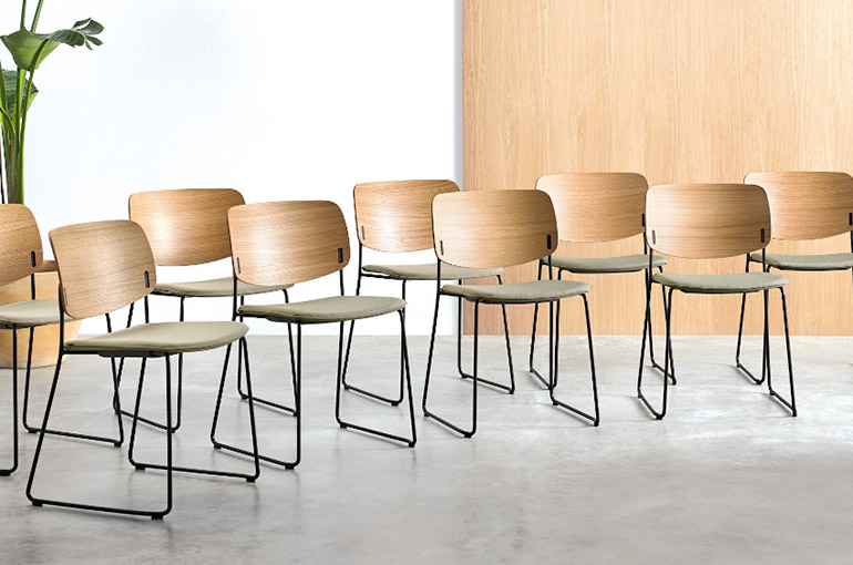fauteuil confortable salle d'accueil