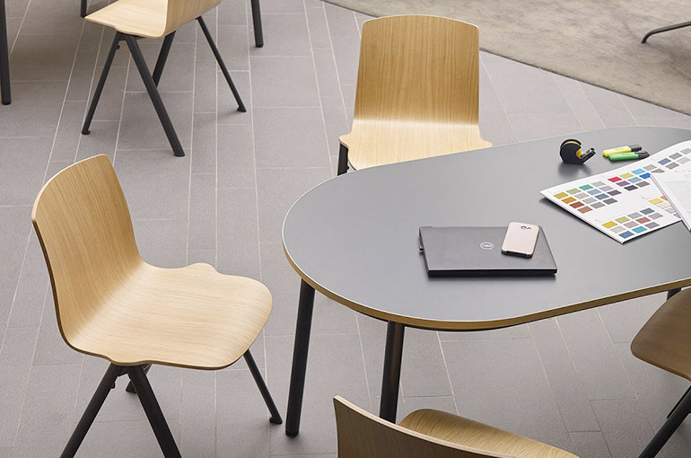 chaises design pour salle de restaurant