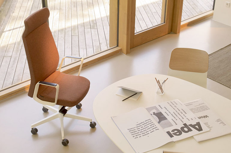 fauteuil direction en tissu confortable