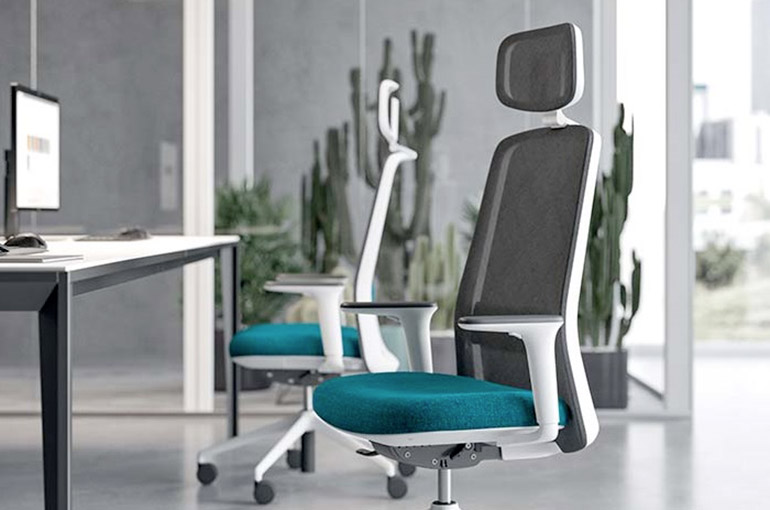 chaises bureau blanc et rouge