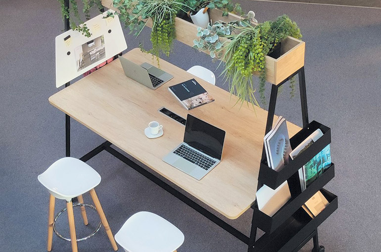 bureau design avec rangement espace co-working