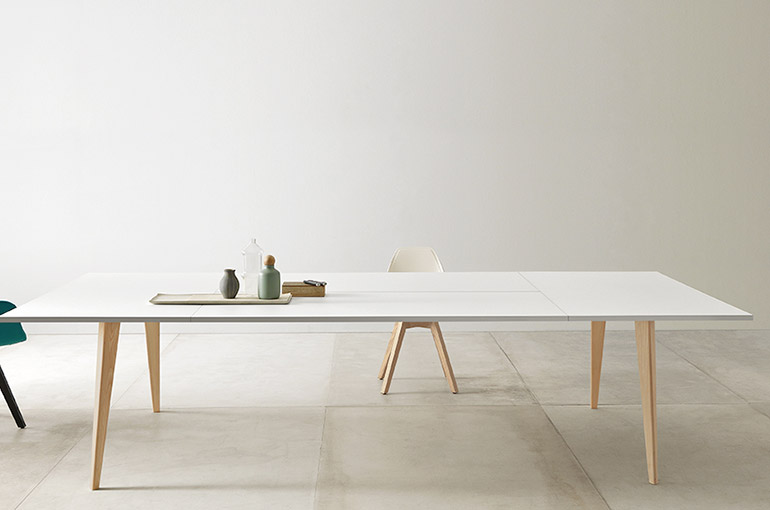 table de réunion blanche et bois design