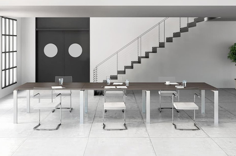 table de réunion bois et pied chrome