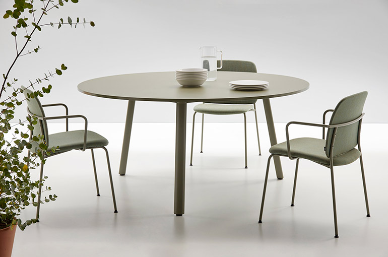 table de réunion assis-debout