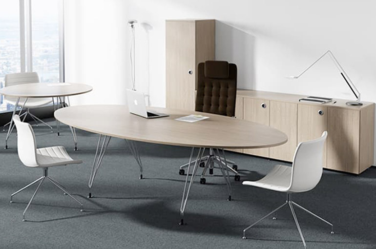 table de réunion pour bureau de direction