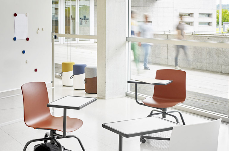 chaise speciale conference 
