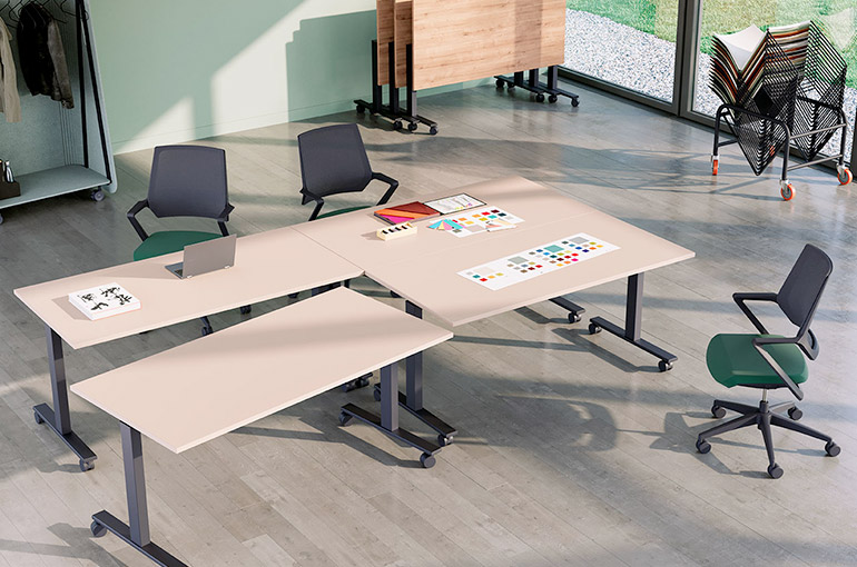 table amovible avec roulettes